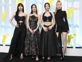 FbSPAPvakAAIttN Other than Blackpink, five other groups and artists were nominated for the Best Metaverse Performance award. They include BTS (another famous K-pop group hailing from South Korea) performing in Minecraft, Twenty-One Pilots in Roblox, Ariana Grande in Fortnite, Charlie XCX in Roblox, and Justin Bieber performing in Wave.