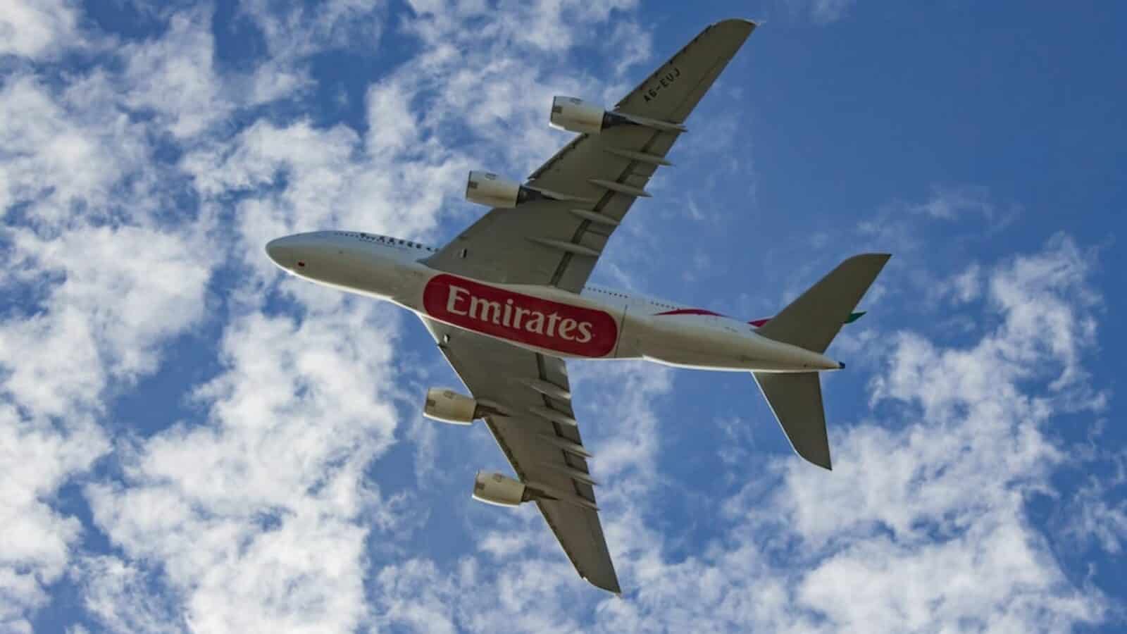 Emirates to Hire 4000 New Cabin Crew to Train For The Metaverse