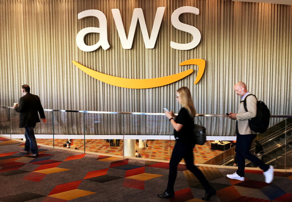 According to an official statement, Ava Labs, the Avalanche blockchain creator, partnered with AWS (Amazon Web Services) to bring scalable blockchain solutions to enterprises and governments.