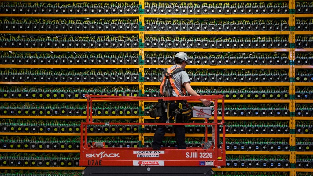 Blockstream, a company focusing on Bitcoin and blockchain infrastructure, has raised $125M to finance expanded Bitcoin mining operations.