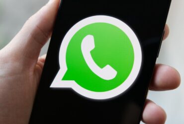 WhatsApp Forges Path Towards VR: Preps for Integration with Meta Quest Headsets