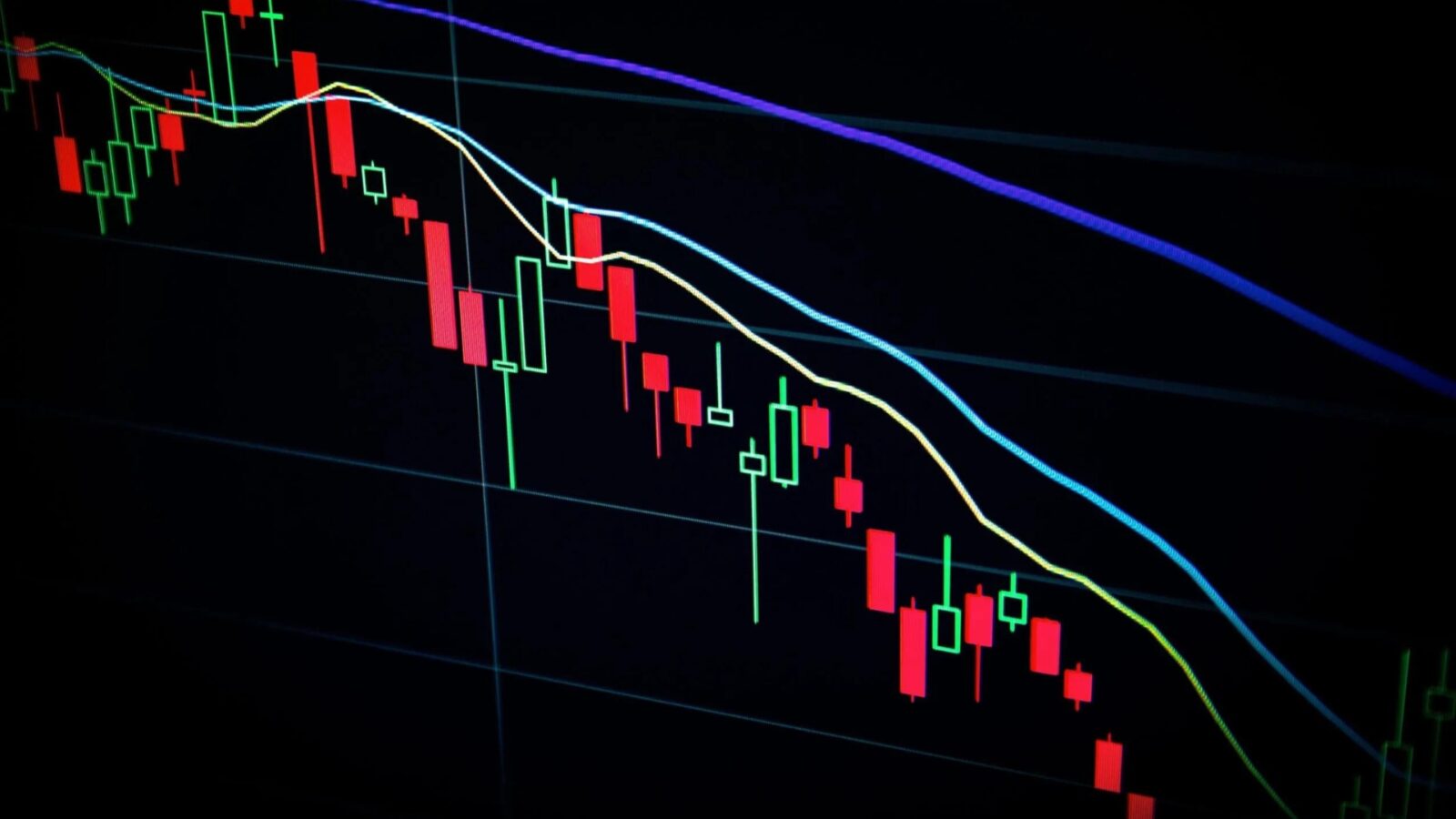 Causes of the Crypto Market Downturn The recent downturn in the cryptocurrency market has left many traders anxious and questioning the reasons behind the decline. Multiple factors contribute to the current crypto crisis, shedding light on the challenges faced by the industry.