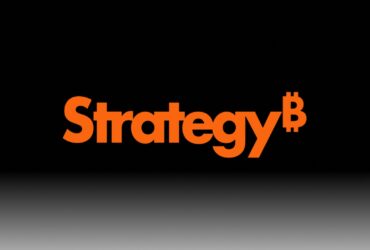 strategy Michael Saylor’s company, Strategy, has officially become the first publicly traded firm to hold more than 500,000 Bitcoin. Between March 17 and March 23, 2025, the company purchased an additional 6,911 BTC for approximately $584.1 million, with an average price of $84,529 per coin.