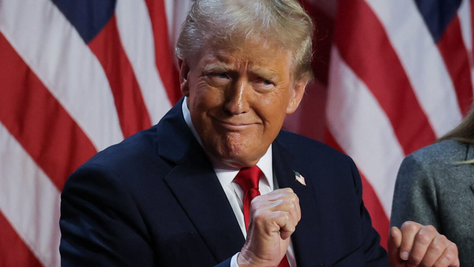 trump2 Trump’s World Liberty has acquired $3.5 million worth of Ethereum while simultaneously distributing 3.5 million $TRUMP tokens valued at around $52.5 million to leading cryptocurrency exchanges. The tokens were sent to Binance, OKX, Bybit, and Coinbase to improve trading access and support overall market liquidity for the $TRUMP token.