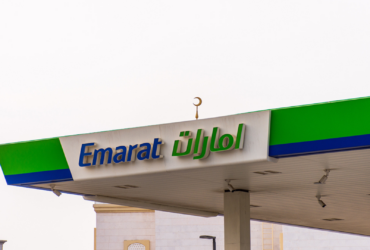 emarat 1 Emarat, the United Arab Emirates' state-owned fuel retailer, has entered into a partnership with global cryptocurrency platform Crypto.com to enable digital asset payments at selected service stations.