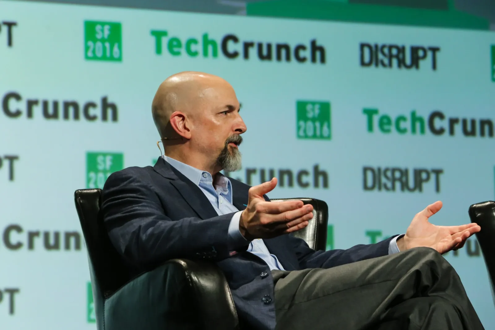 Neal Stephenson Unveils the Artefact Project on Lamina1 and Linea Platforms