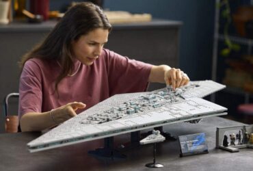 at 53 5 inches legos star wars executor super star destroyer becomes the companys longest set ever Fifty-three and a half inches of horizontal space. That is what LEGO's new Star Wars Executor Super Star Destroyer will ask of your home, and no amount of clever furniture shuffling will bend those numbers.