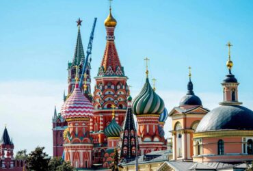 bitcoin ether and usdt russias central bank narrows retail crypto trading to three assets A shortlist of just three assets is what Russia's central bank is prepared to open to retail investors on regulated exchanges: bitcoin, ether and USDT. Nothing else is on it. Tether's dollar-linked token is the sole stablecoin to survive the initial cut.