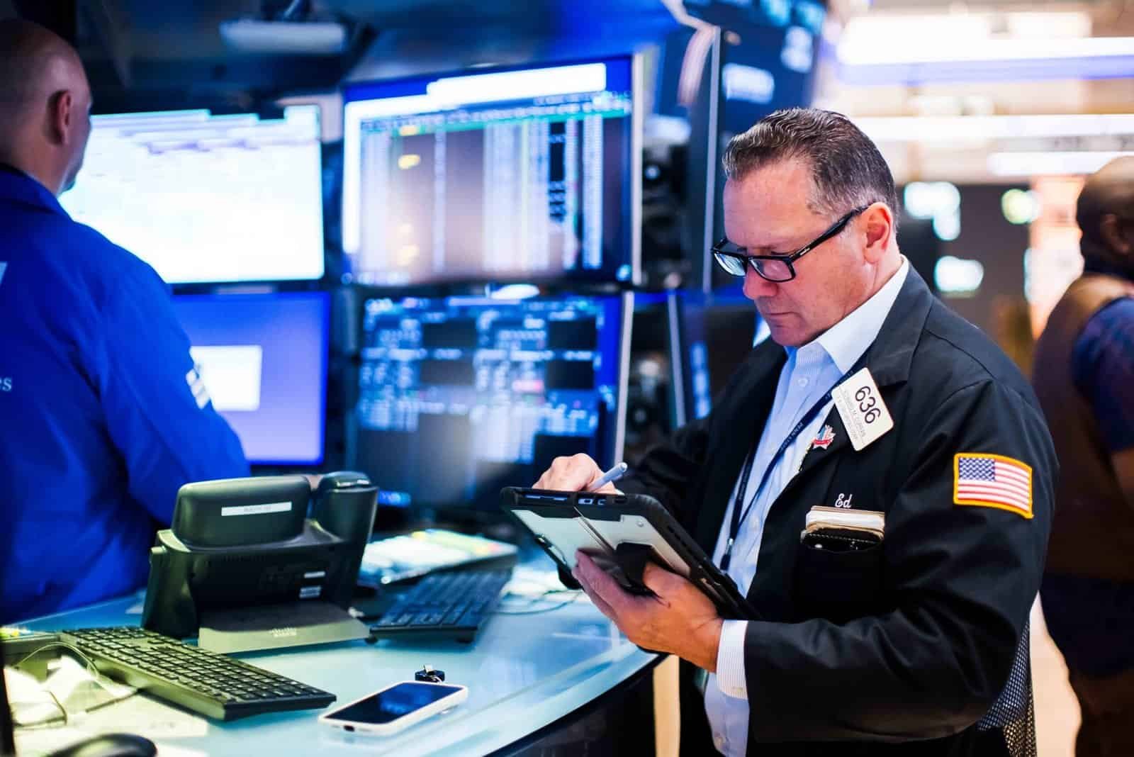 goldman sachs pays up to 2 25b for neos inheriting 1b in bitcoin incom Rather than build crypto-income ETFs in-house, Goldman Sachs decided to purchase them. On Wednesday the bank confirmed an agreement to acquire NEOS Investments in a transaction valued at as much as $2.25 billion, paid in cash and equity and tied to performance and service milestones.