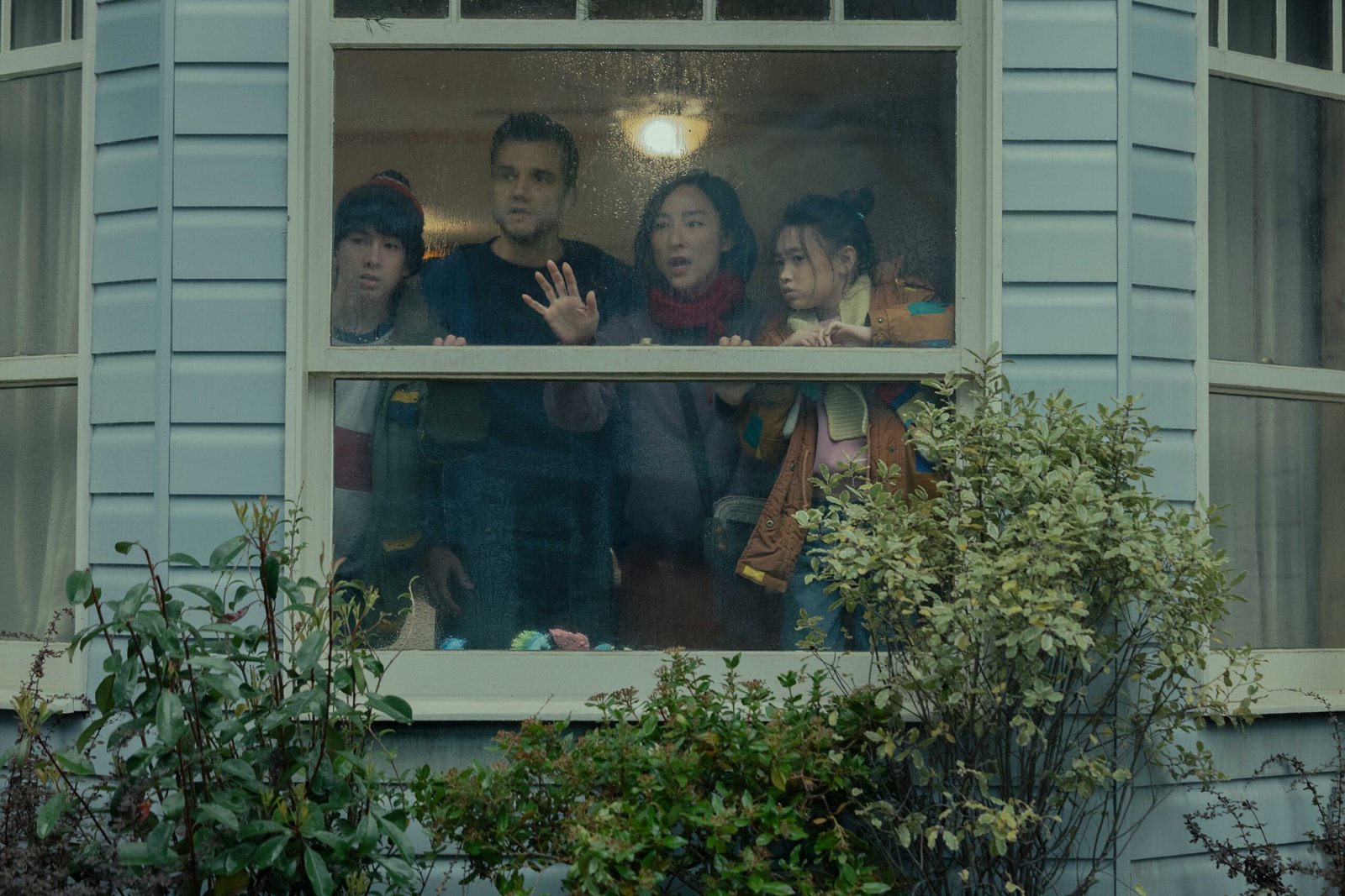 27% on Rotten Tomatoes, No. 1 on Earth: Inside Netflix's 112-Minute Sci-Fi Thriller 29 The Last House