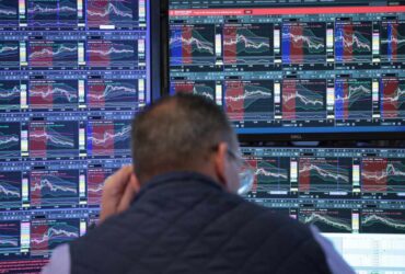 rate limbo is steering the etf industrys next push toward clos Last month's decision by the Fed to stand pat is doing more to funnel money into an obscure pocket of the ETF market than any single product launch has.