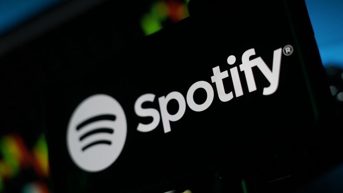 spotifys ai persona labels arrive in september and they cut off the algorithm There is an AI artist sitting on Spotify with almost 168,700 followers, and until the middle of September, nothing on that page will tell you that no human sang the vocals.