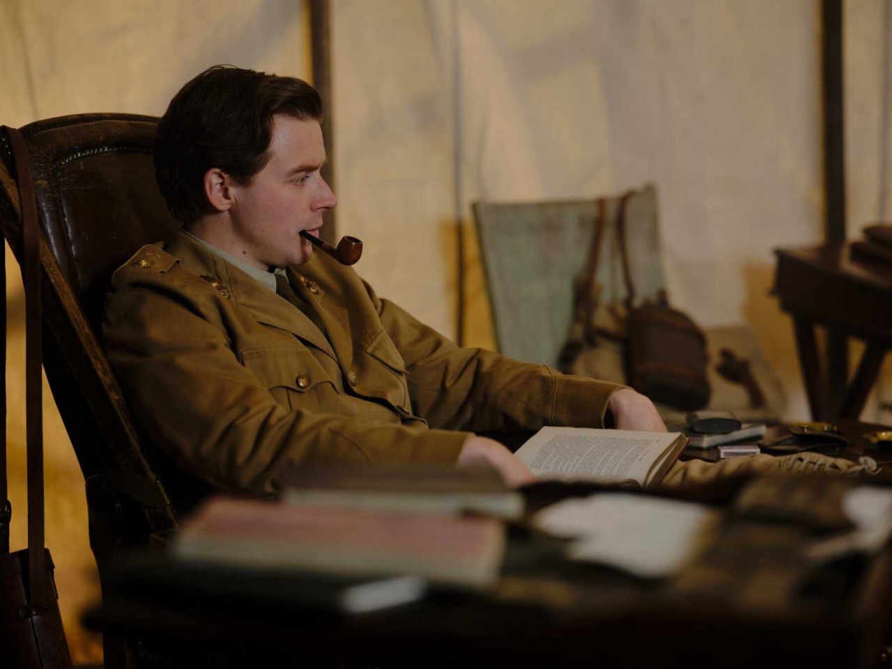 Report: Amazon's James Bond Search Has Narrowed to Six Actors 28 Jack Lowden smokes a pipe as Siegfried Sassoon in Benediction.