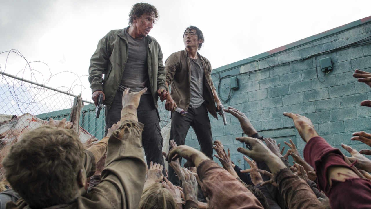 The Walking Dead season 6 still, before Glenn's fake-out death