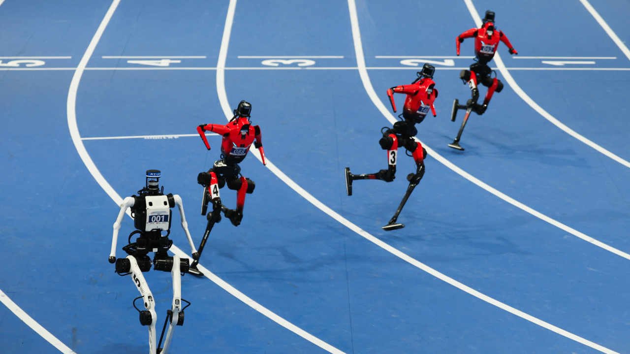 tiangong ultra clocked 9 39 seconds over 100 meters then crashed into a foam pad Set in 2009, Usain Bolt's 100-meter world record of 9.58 seconds hasn't budged. But as of this week it carries a footnote it didn't have before: it's the fastest a human has gone.
