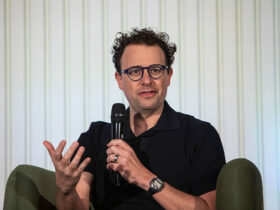 anthropics co founders seek 50 1 voting power ahead of stock market debut Anthropic is preparing to ask shareholders "in the coming days" to approve a plan that would hand 50.1% of the vote to seven people who each own about 2% of the company, The Information reports. If approved, the proposal would leave the founders in control once the company is publicly traded.