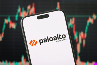 consoles 500m sale to palo alto networks two years old three times its last valuation Palo Alto Networks handed over $500 million in cash and stock to acquire Console, a startup that hadn't been founded three years ago, according to two people familiar with the transaction. When the two companies confirmed the deal on Tuesday, no price was disclosed.