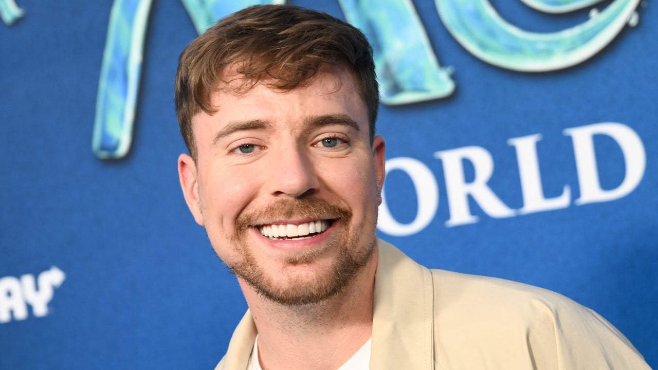 harpercollins pushes back on report that mrbeasts debut novel is flopping before release Jimmy Donaldson would like you to sit down with a book — his book, the one in which 100 strangers compete for a billion dollars while the Antarctic ice grows dangerously thin beneath them.