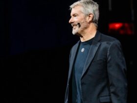michael saylor on stage For years the crypto sector pushed Washington to pass the Clarity Act. This week the Senate shut it down, 49 votes in favor to 50 opposed. Michael Saylor, whose company sits on one of the largest bitcoin stockpiles anywhere, says he has no problem with that.