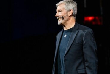 michael saylor on stage For years the crypto sector pushed Washington to pass the Clarity Act. This week the Senate shut it down, 49 votes in favor to 50 opposed. Michael Saylor, whose company sits on one of the largest bitcoin stockpiles anywhere, says he has no problem with that.