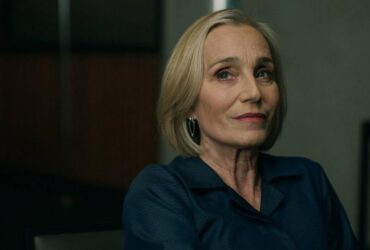 six seasons in apple tvs spy hit has never fallen under 95 on rotten tomatoes Half a dozen seasons deep, the lowest critical mark this Apple TV espionage series has ever recorded is 95%. That is the basement. Plenty of long-running dramas would treat that figure as a career-best peak, reached once and never again.