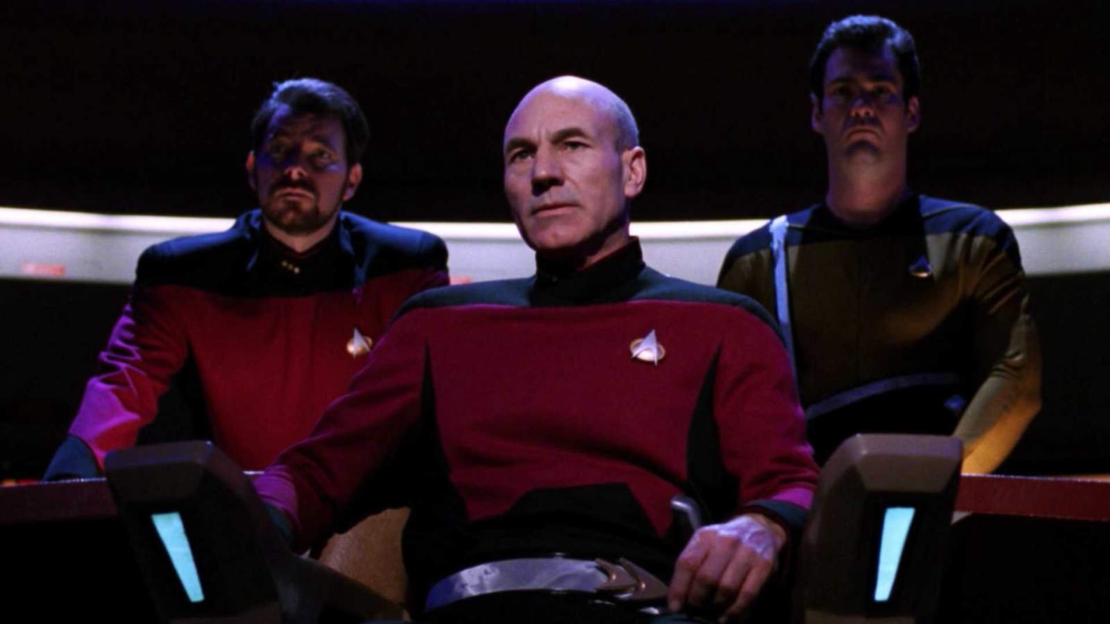 Ro Laren Takes the Lead: Shadow Frontier Becomes the First Real Follow-Up to Star Trek: Picard 28 Picard alternate reality bridge in Yesterdays Enterprise-1