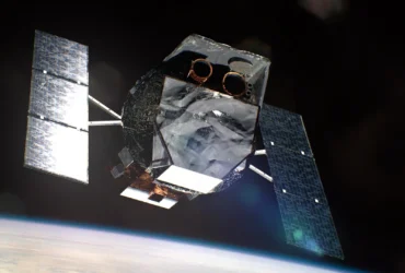 swift is observing again and nasa is watching its orbit decay Two of the three science instruments aboard Swift resumed operation on Aug. 26. The spacecraft they ride on is still sinking toward Earth.