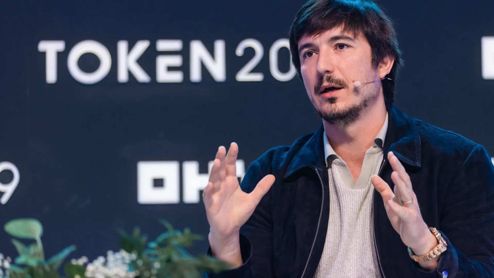 tenev says redemptions and voting are coming to robinhood stock tokens after amc complaint Holding a Robinhood stock token does not make you a shareholder. That gap is the entire dispute — and the company has effectively admitted it by pledging a fix.