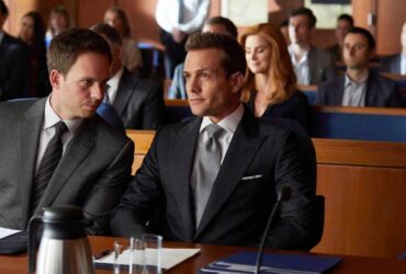 the lincoln lawyers final season is netflixs last chance to dethrone suits A criminal defense lawyer who runs his business from the back of a Lincoln sedan — Netflix took that setup and, without much fanfare, built one of its most dependable performers around it.