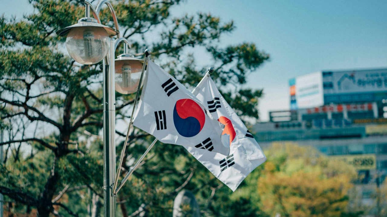 won stablecoins could trim up to 3 8 billion from korean merchants payment bills but the floor is far lower Won-denominated stablecoins could shave somewhere between 370 billion won ($275 million) and 5.15 trillion won off what South Korean merchants pay in annual payment fees each year, according to the National Assembly Budget Office. That is the conclusion. The real story sits in the distance between those two figures.