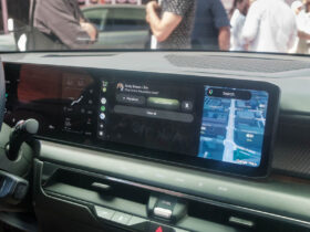 gemini personal intelligence arrives on android auto letting drivers ask about their own flights and appointments If you give permission, the assistant in your car can now read your email. Google has begun rolling out Gemini's Personal Intelligence feature to Android Auto, so the chatbot on your dashboard can draw on your other Google apps to answer questions about your personal life.