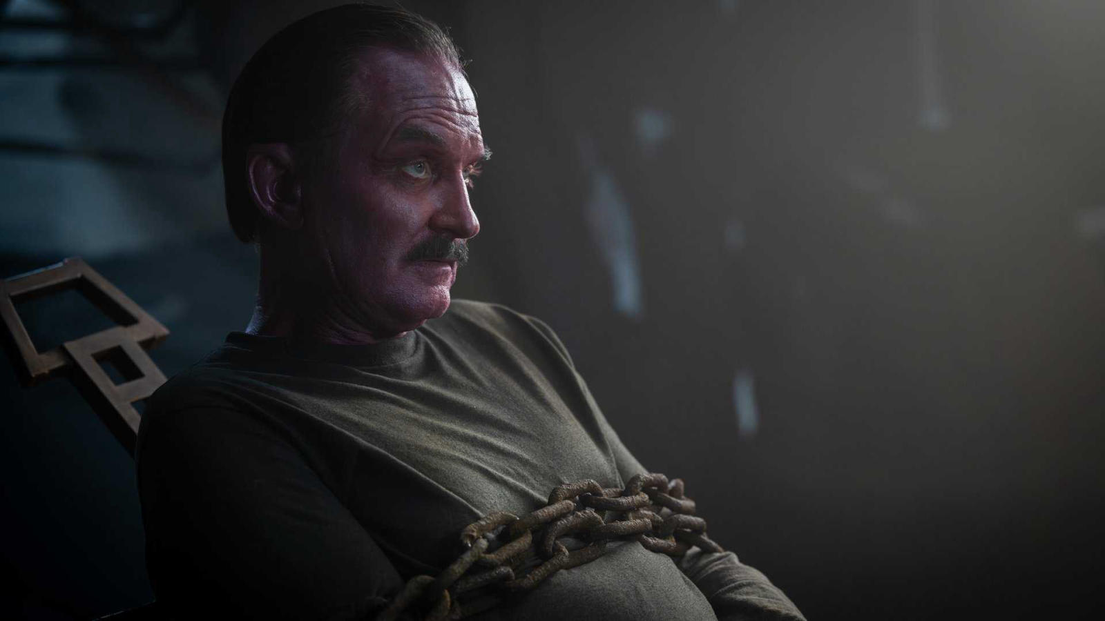 Lanterns Season 1 Finale: 8 Unanswered Questions Heading Into Season 2 29 Sinestro (Ulrich Thomsen) is chained up in Lanterns