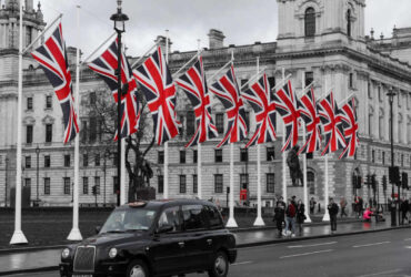 uk crypto firms have until february 2027 to apply as the fca opens its authorization gateway Crypto businesses that want to keep operating in the U.K. now have five months to file an application. On Wednesday the Financial Conduct Authority (FCA) opened its "authorization gateway", and firms must register before the end of February 2027.